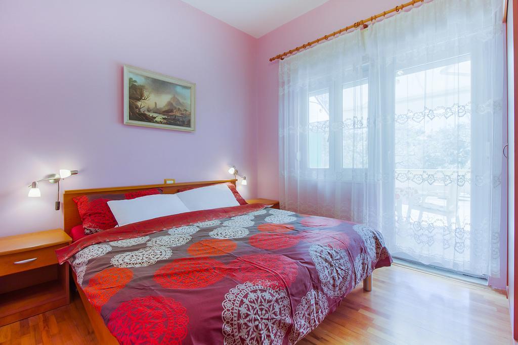Apartment Oleander Mali Losinj Bagian luar foto