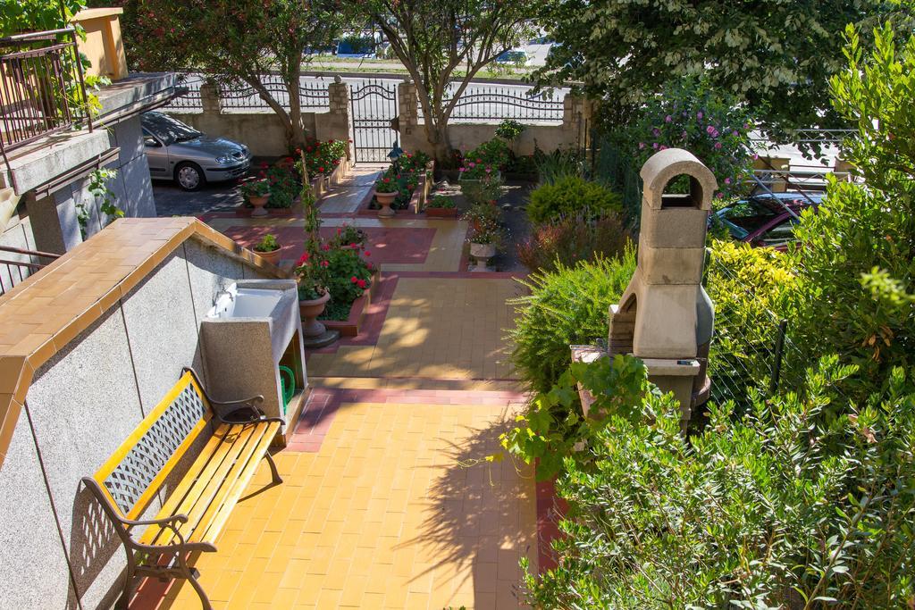 Apartment Oleander Mali Losinj Ruang foto